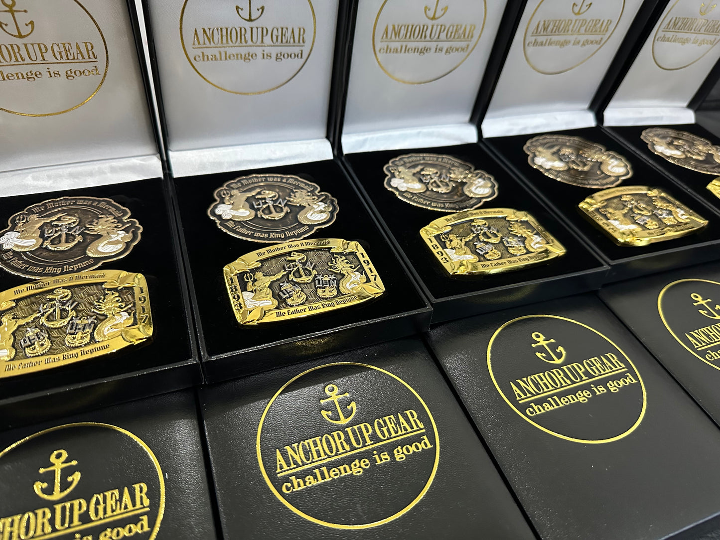 Me Mother and Father Coin Buckle Set