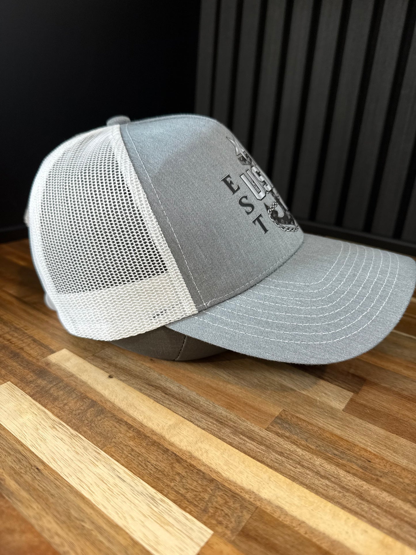 Camo Anchor Curved Mesh Hat