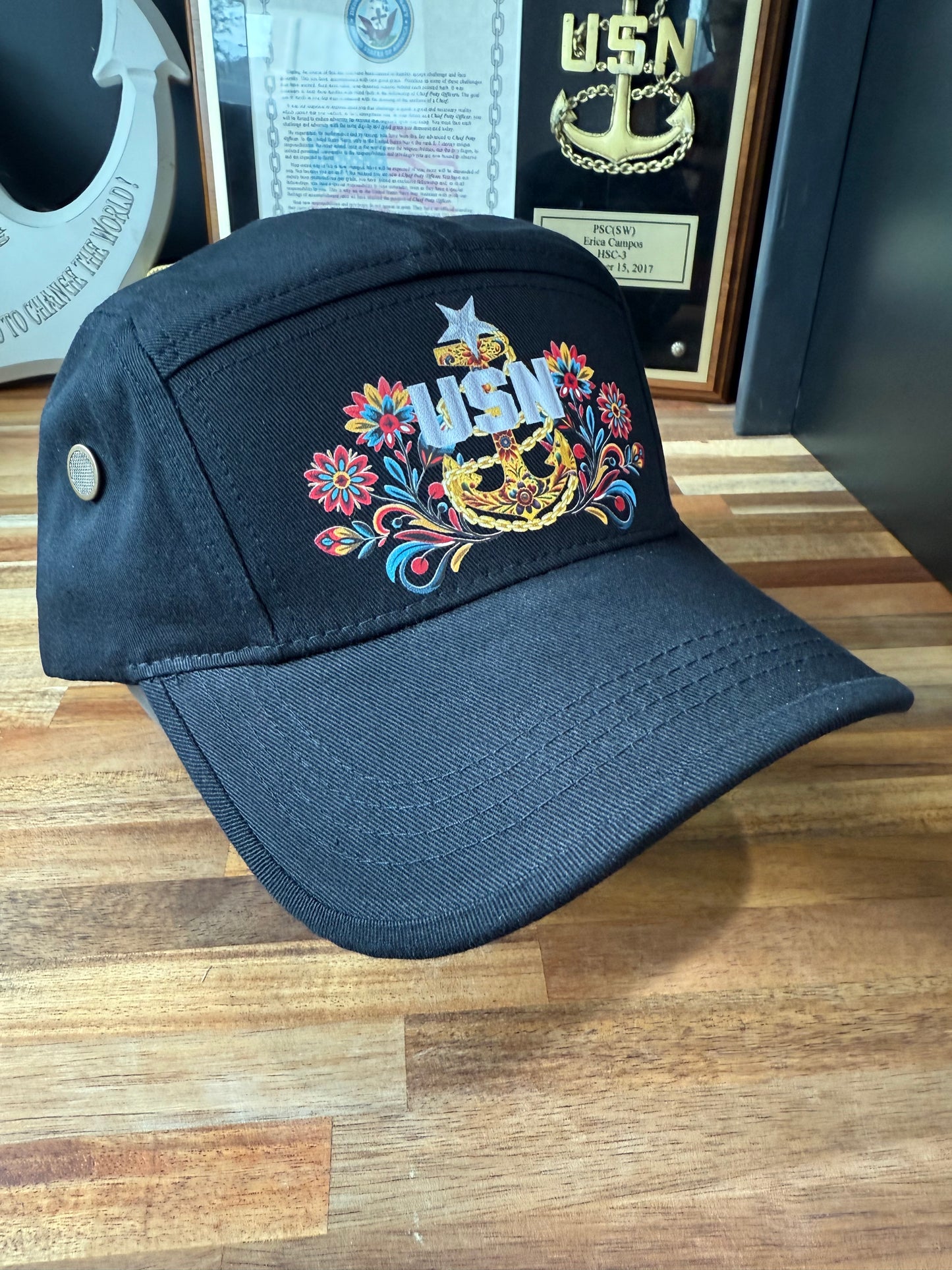 Jefa De Flores Curved Hat