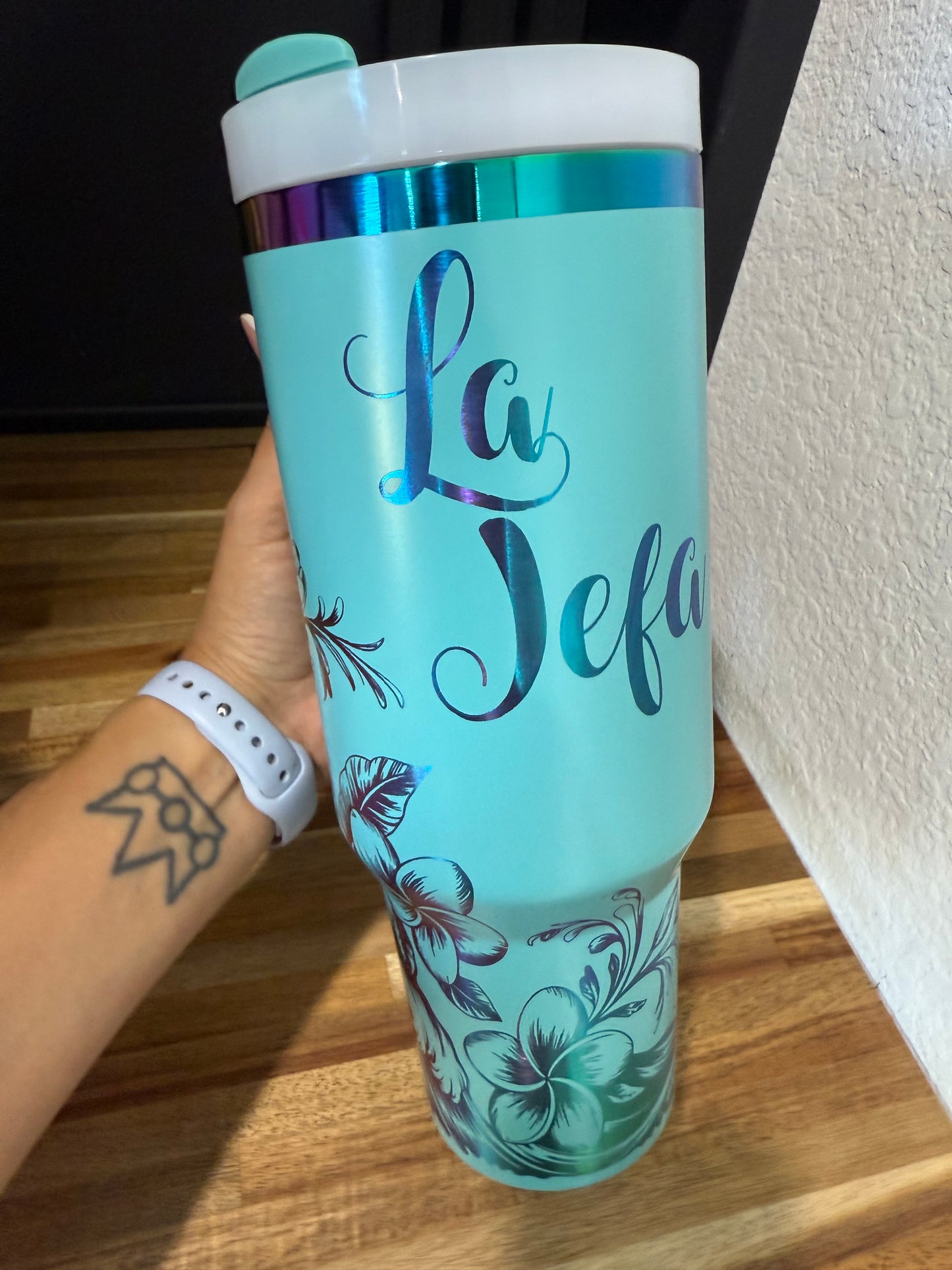 La Jefa Plumeria 40 oz Tumbler