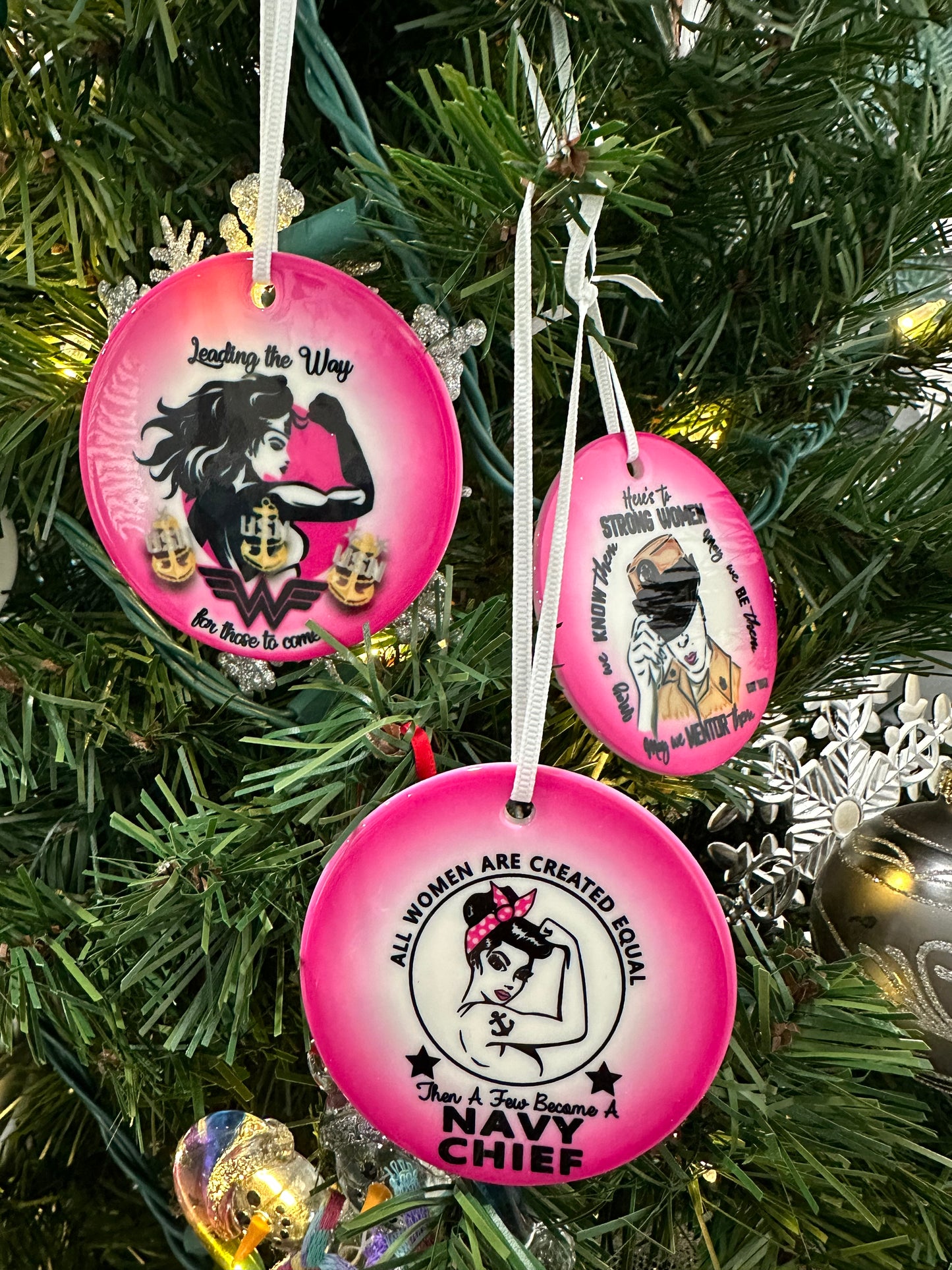 Chiefly Christmas Ornaments Set