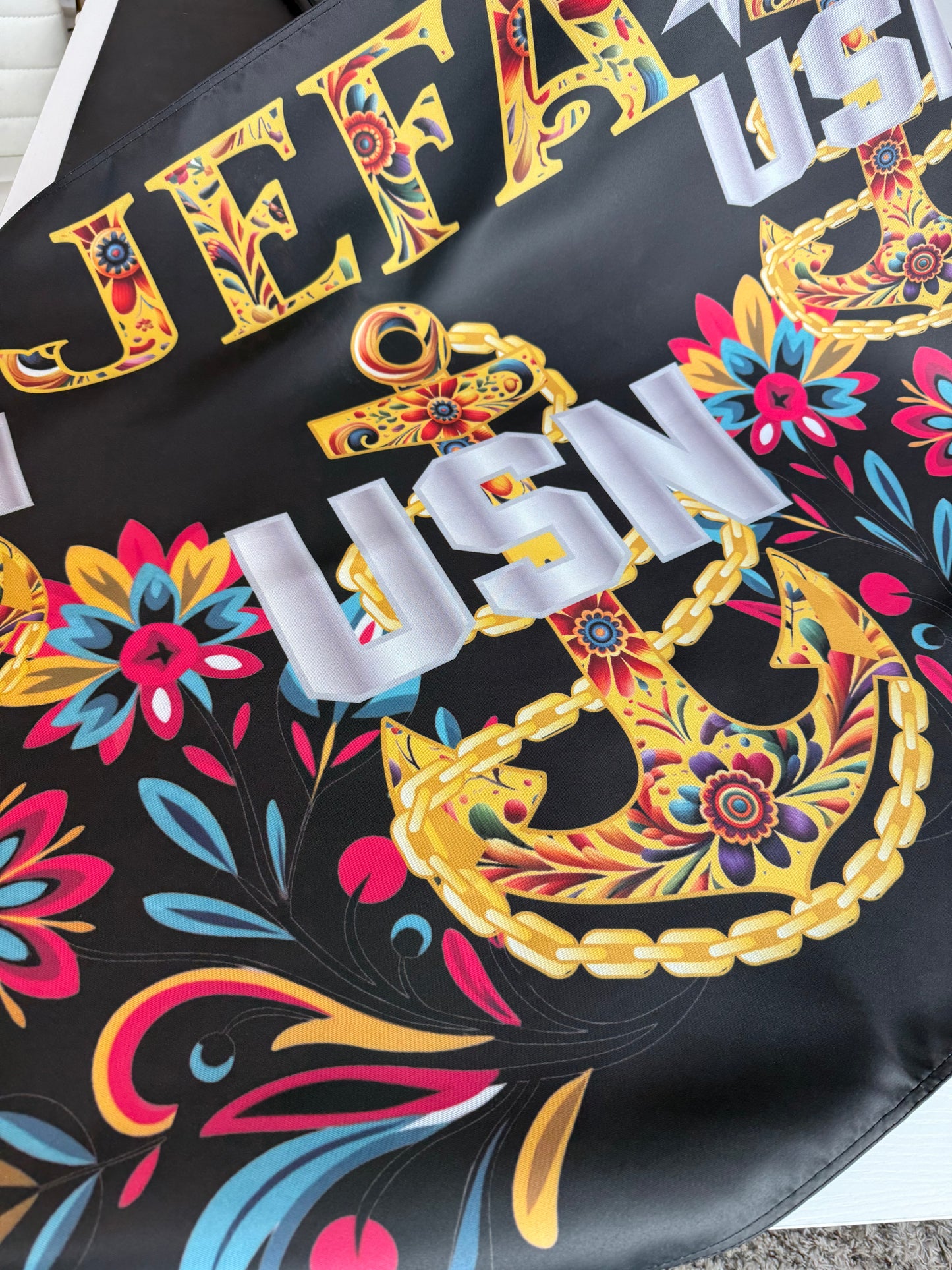 Jefa De Flores Trifecta Flag