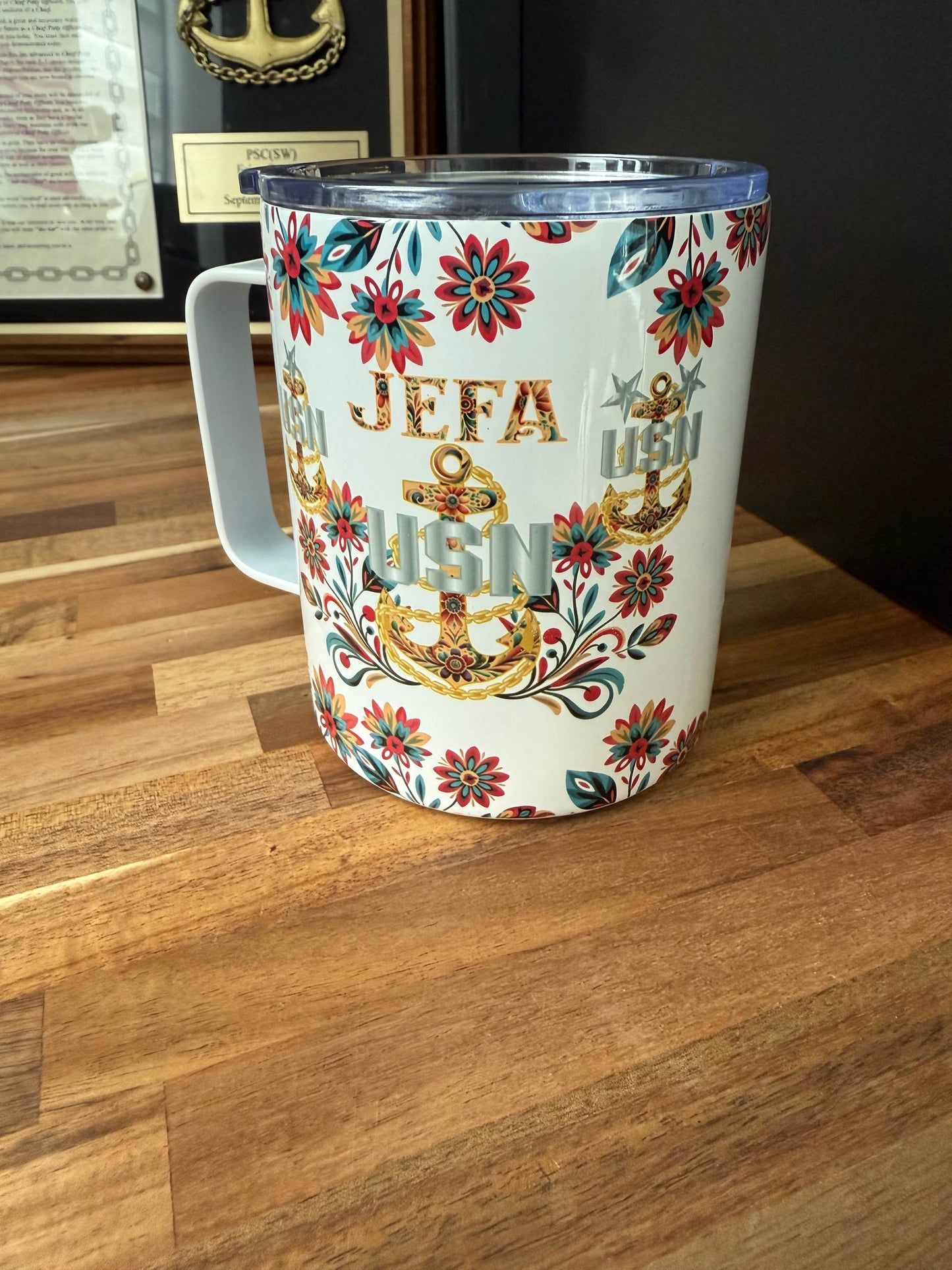 Jefa de Flores 12 oz Travel Mug